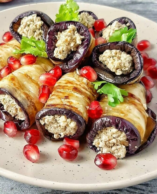 Рулетики из баклажанов (10шт)